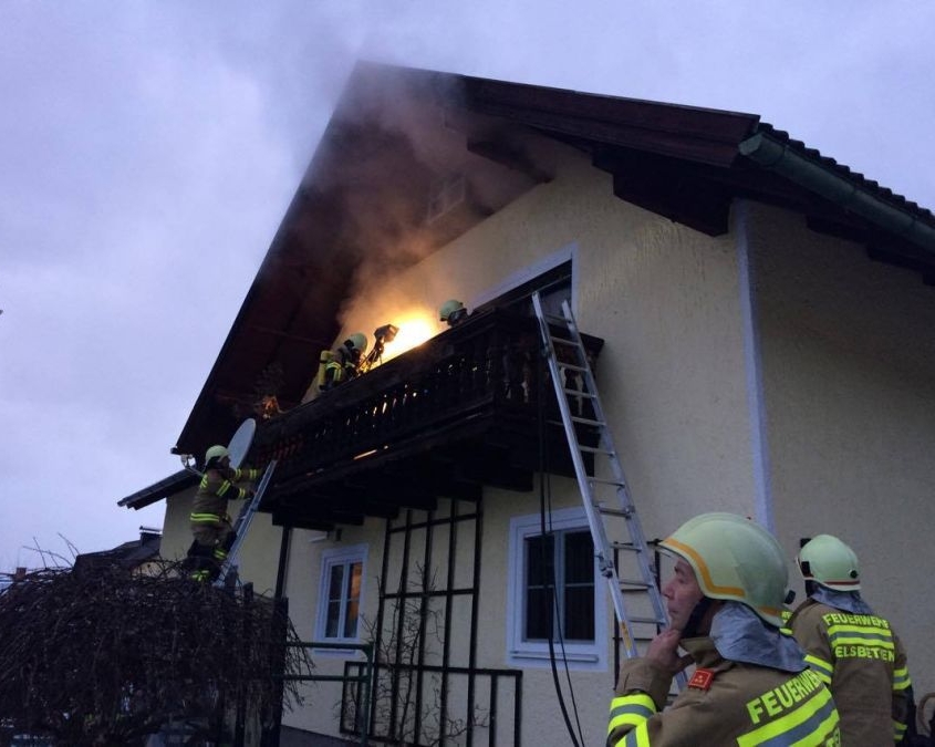 Wohnhausbrand Mayr-Melnhof Weg