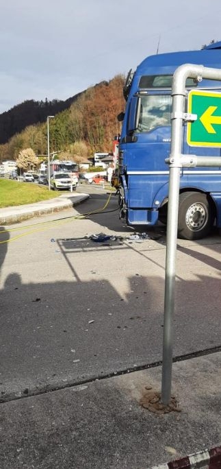 Schwerer Verkehrsunfall Halleiner Landesstraße