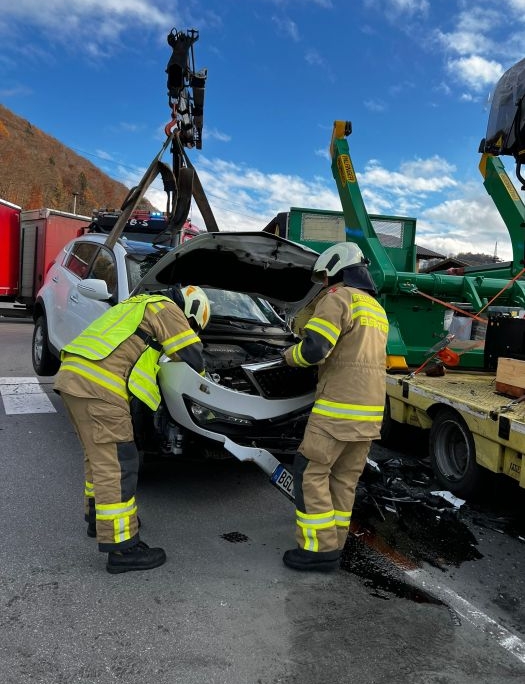 Schwerer Verkehrsunfall Halleiner Landesstraße